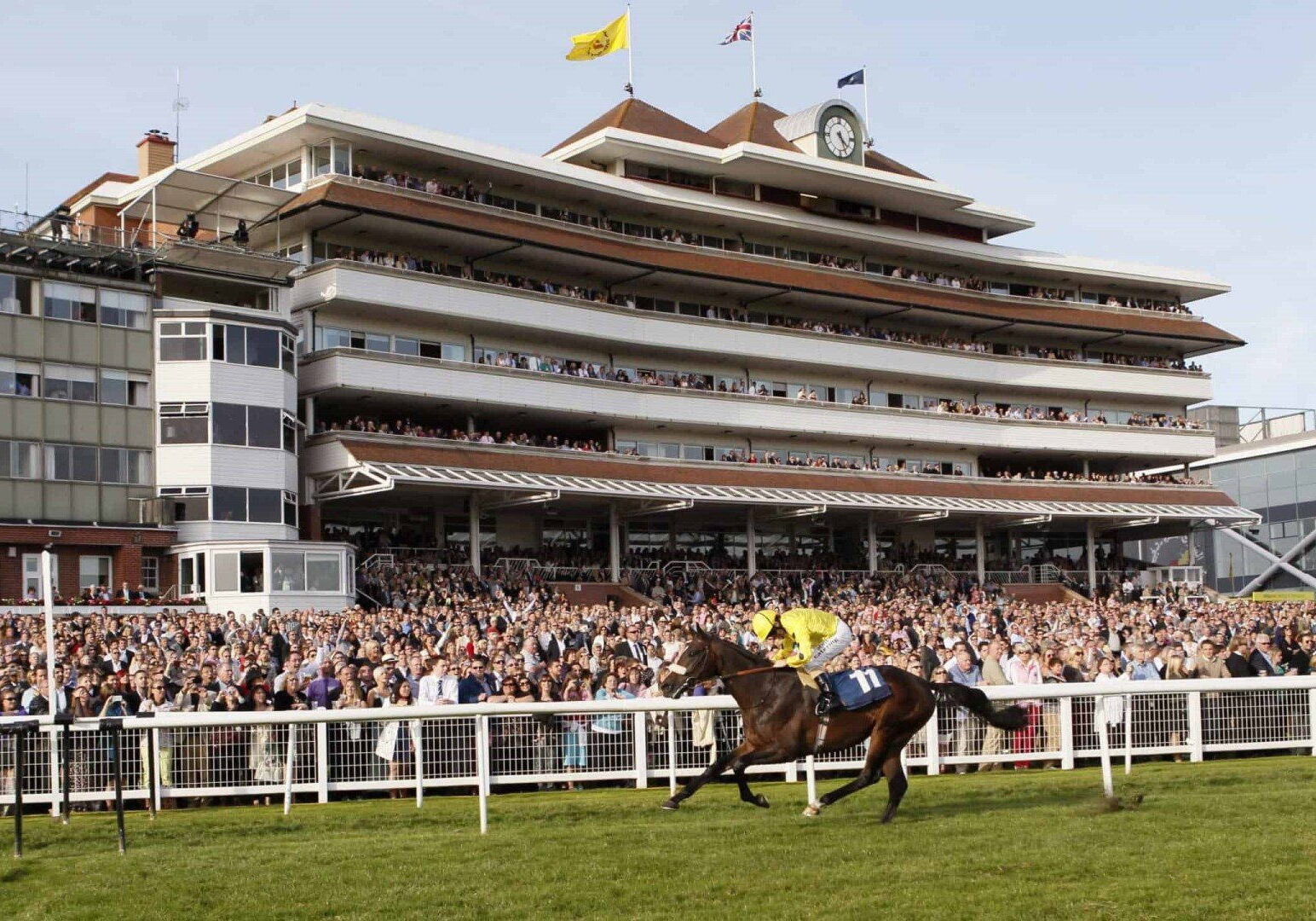 newbury race course banner